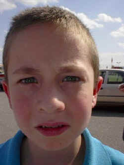 max-stare.jpg (21790 bytes)